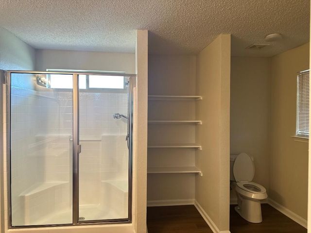 195 Rolling Court, Lancaster, TX 75146