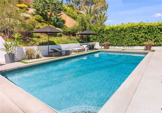 5117 Lubao Avenue, Woodland Hills, CA 91364