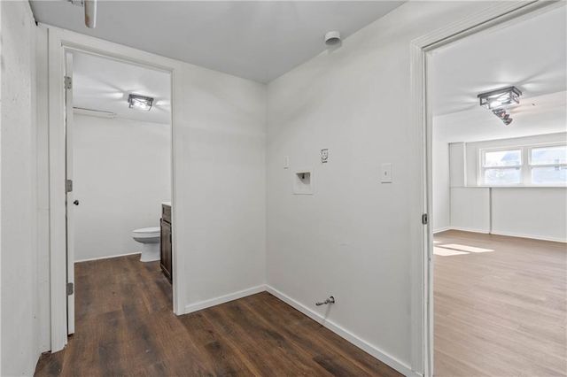 1218 NW Golfview Drive, Grain Valley, MO 64029