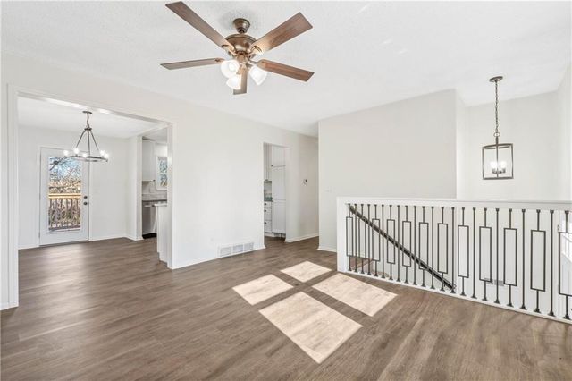 1218 NW Golfview Drive, Grain Valley, MO 64029