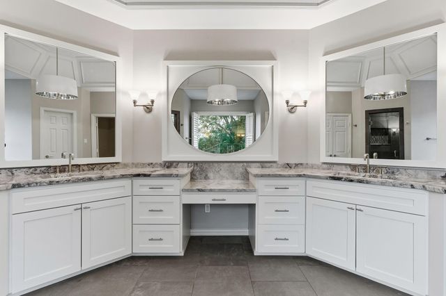 4525 Braeburn Drive, Bellaire, TX 77401