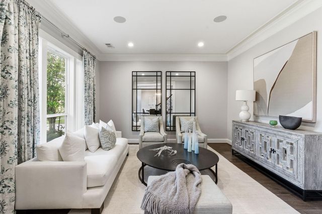 4525 Braeburn Drive, Bellaire, TX 77401