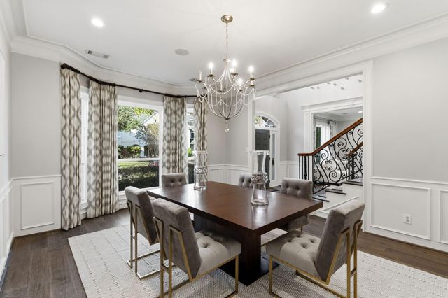 4525 Braeburn Drive, Bellaire, TX 77401