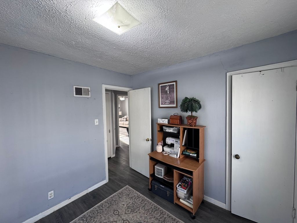 Image 22 of property listing at 212 W Allmon Street, Salem, IL 62881