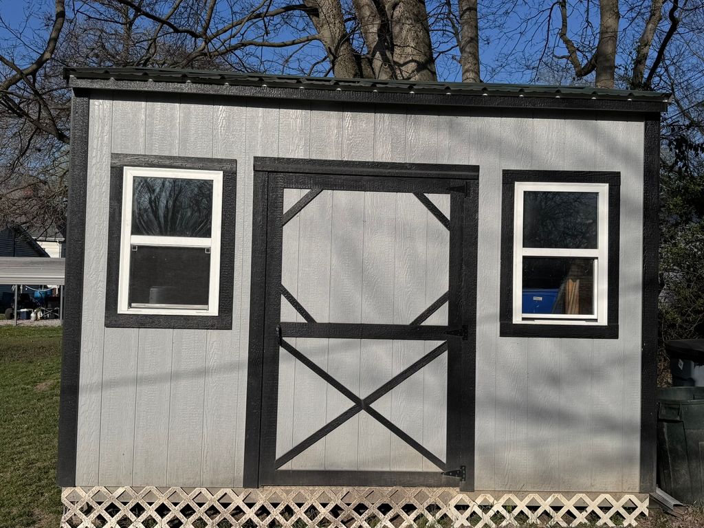 Image 31 of property listing at 212 W Allmon Street, Salem, IL 62881