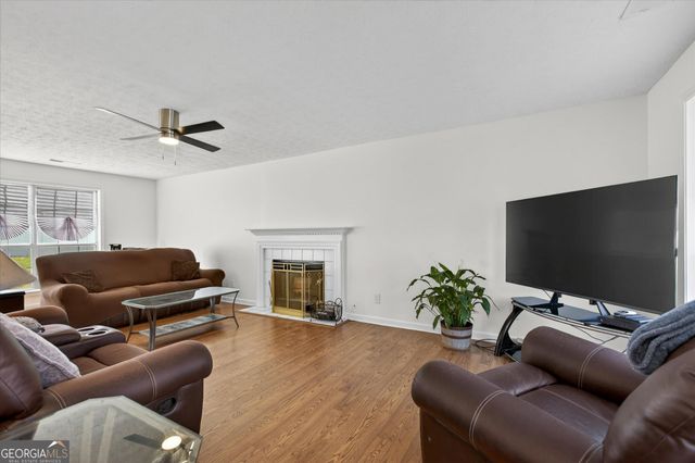 4628 Unicorn Point, Powder Springs, GA 30127