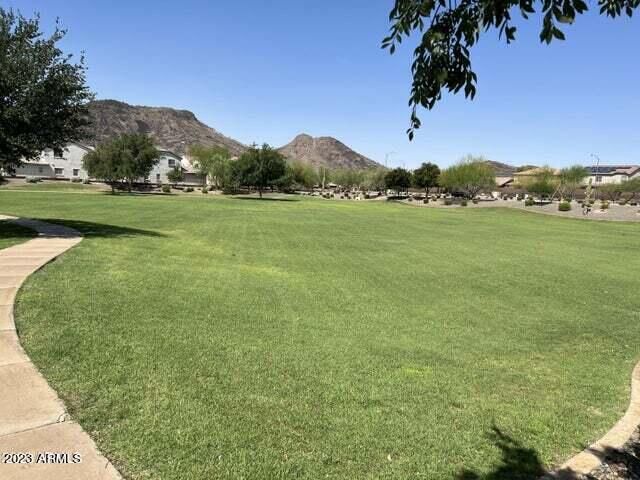 5340 W MOLLY Lane, Phoenix, AZ 85083