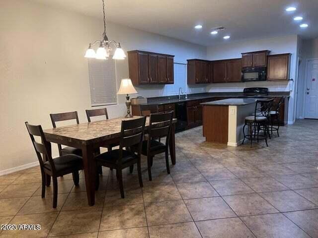 5340 W MOLLY Lane, Phoenix, AZ 85083