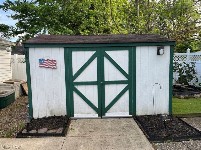 25540 Chatworth Drive, Euclid, OH 44117