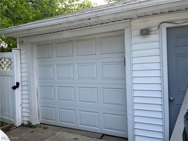 25540 Chatworth Drive, Euclid, OH 44117