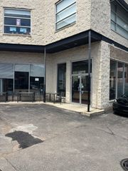 2010 N Damen Avenue, Chicago, IL 60647
