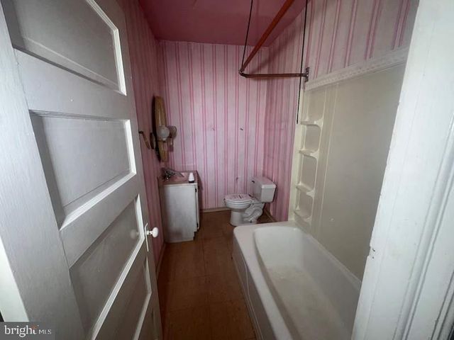 5737 N WOODSTOCK ST, Philadelphia, PA 19138