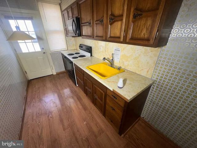 5737 N WOODSTOCK ST, Philadelphia, PA 19138