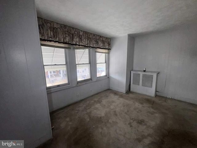 5737 N WOODSTOCK ST, Philadelphia, PA 19138