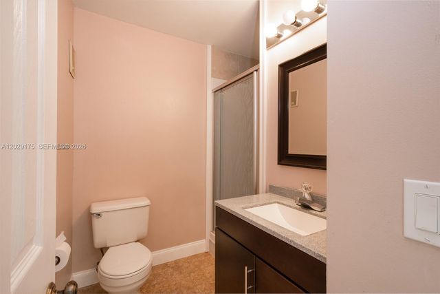 1 Crossings Circle E E, Boynton Beach, FL 33435