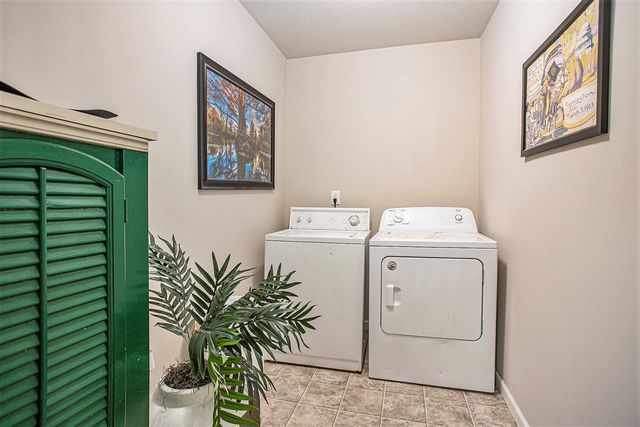 6180 Wood Hollow Avenue, Kalamazoo, MI 49009