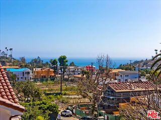 736 Haverford Avenue, Pacific Palisades (los Angeles), CA 90272