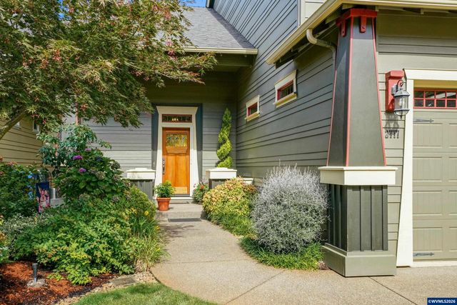 2777 Vibbert St S, Salem, OR 97302