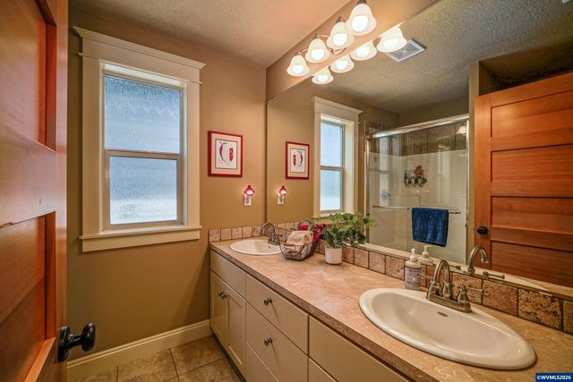 2777 Vibbert St S, Salem, OR 97302
