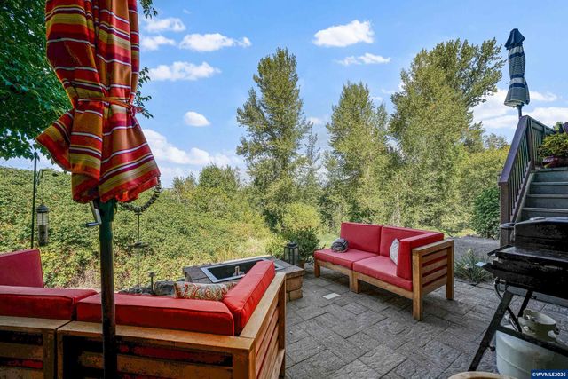 2777 Vibbert St S, Salem, OR 97302