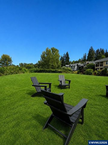 2777 Vibbert St S, Salem, OR 97302