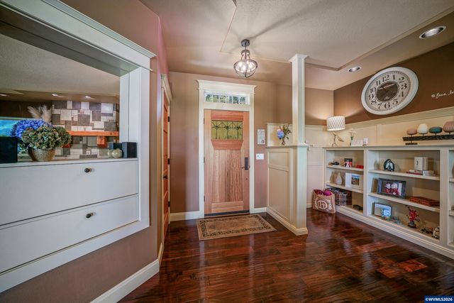 2777 Vibbert St S, Salem, OR 97302