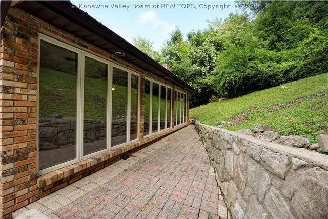 812 Chappell Road, Charleston, WV 25304
