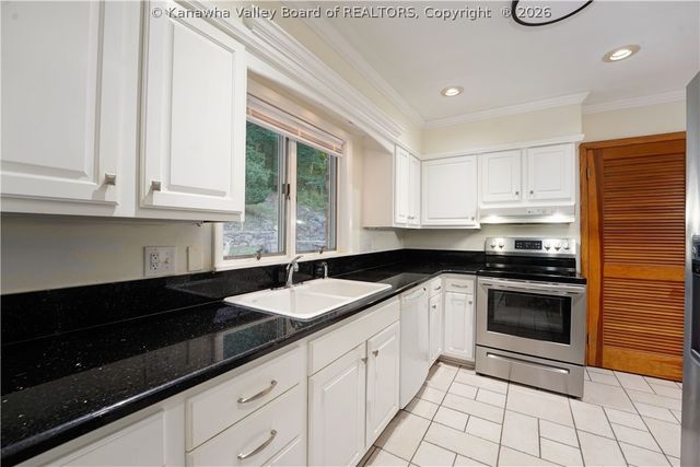 812 Chappell Road, Charleston, WV 25304