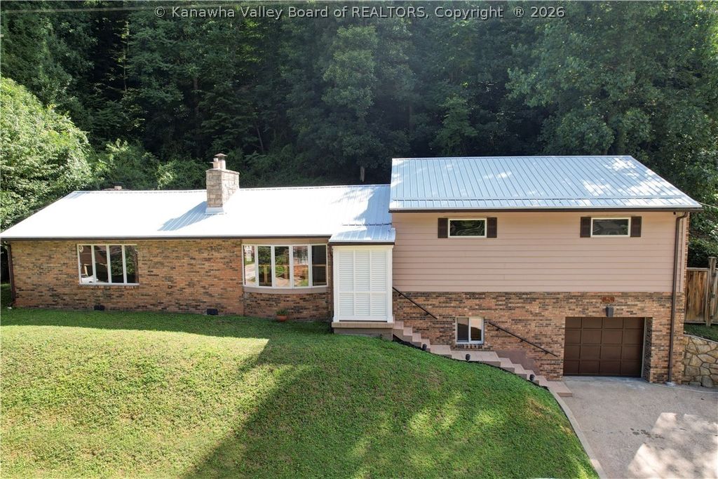 812 Chappell Road, Charleston, WV 25304