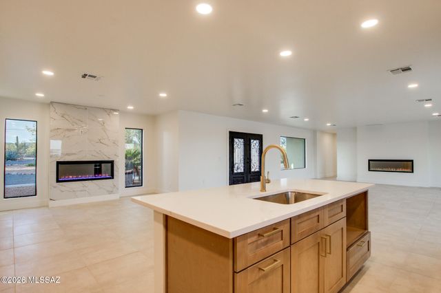 1975 W Limewood Drive, Tucson, AZ 85755
