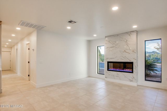 1975 W Limewood Drive, Tucson, AZ 85755