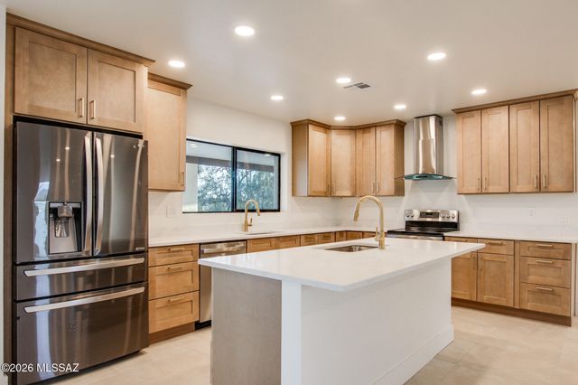 1975 W Limewood Drive, Tucson, AZ 85755