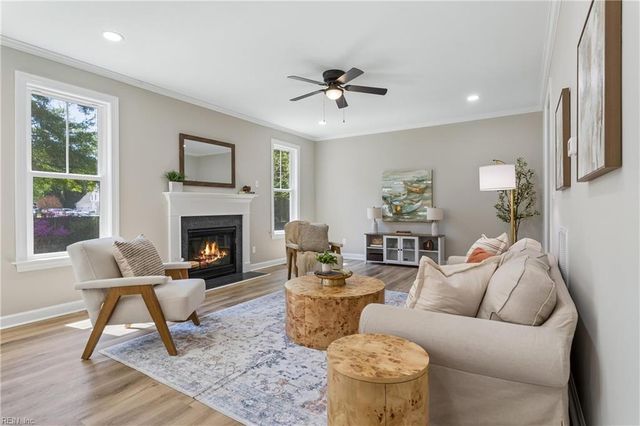 1215 Victory BLVD, Yorktown, VA 23693