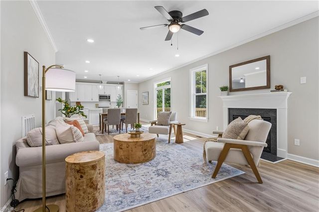 1215 Victory BLVD, Yorktown, VA 23693