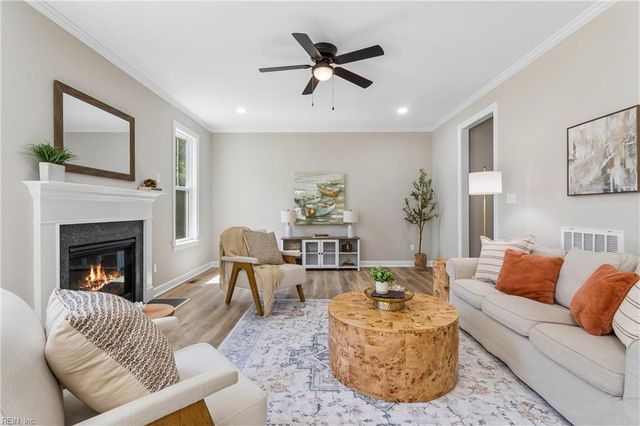 1215 Victory BLVD, Yorktown, VA 23693