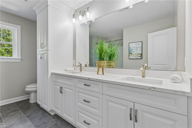 1215 Victory BLVD, Yorktown, VA 23693