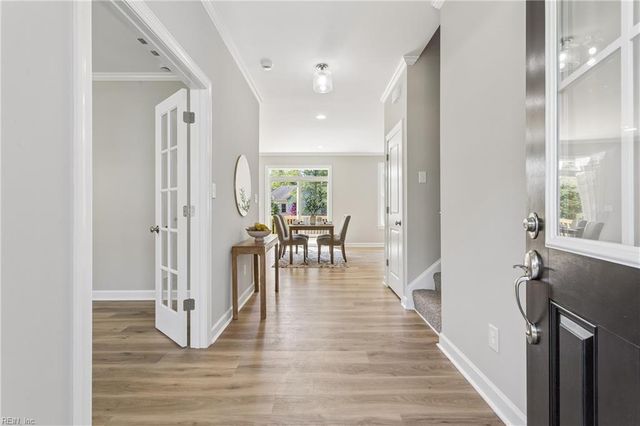 1215 Victory BLVD, Yorktown, VA 23693