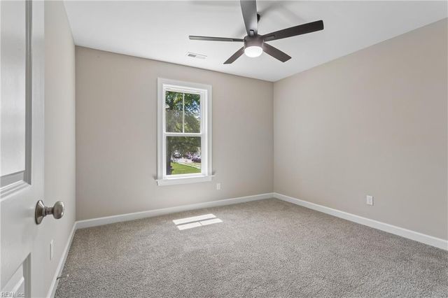 1215 Victory BLVD, Yorktown, VA 23693