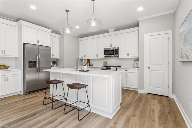 1215 Victory BLVD, Yorktown, VA 23693