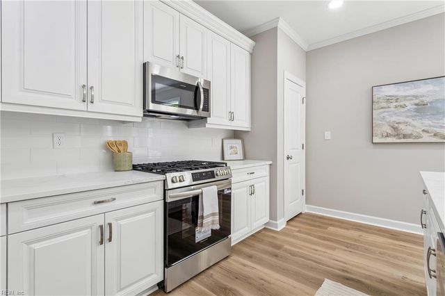 1215 Victory BLVD, Yorktown, VA 23693