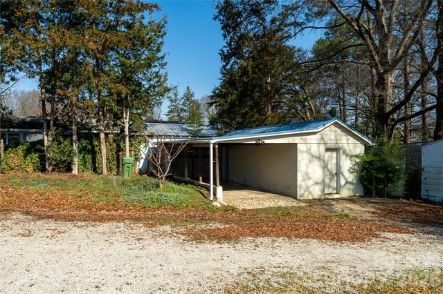 601 N French Street, Lancaster, SC 29720