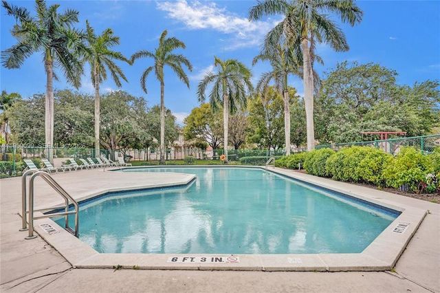 218 NW 75th Terrace, Plantation, FL 33317