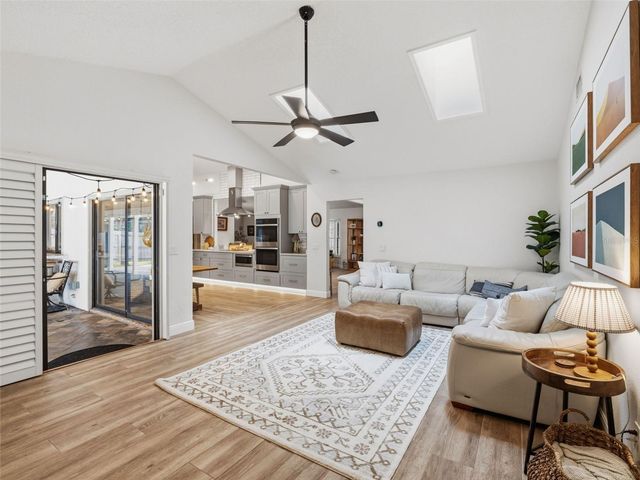 2221 BLUFF OAK STREET, Apopka, FL 32712