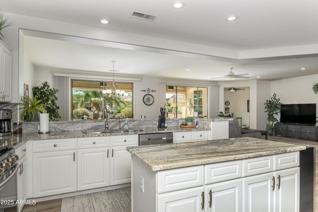 17165 W NELSON Drive, Surprise, AZ 85387