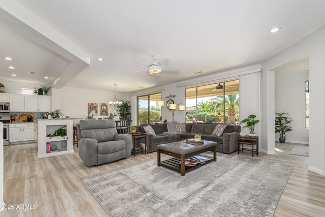 17165 W NELSON Drive, Surprise, AZ 85387