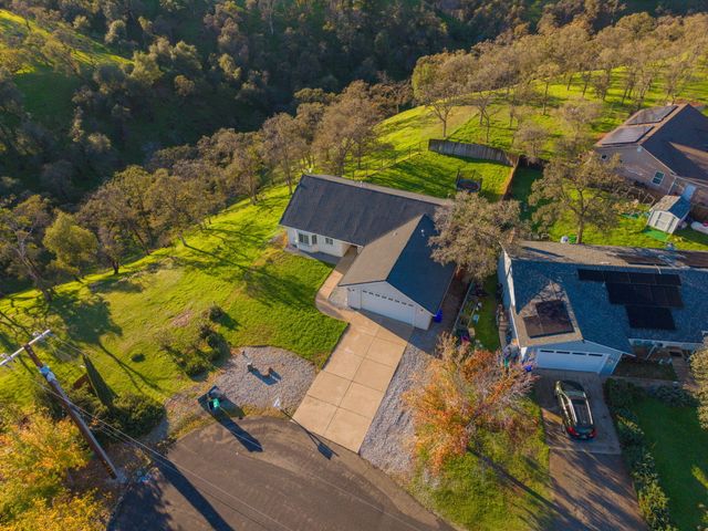 19795 Beegum Peak Place, Lake California, CA 96022