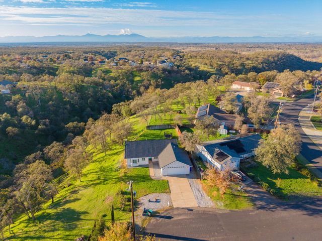 19795 Beegum Peak Place, Lake California, CA 96022