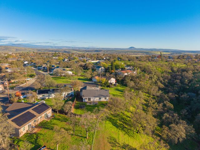 19795 Beegum Peak Place, Lake California, CA 96022