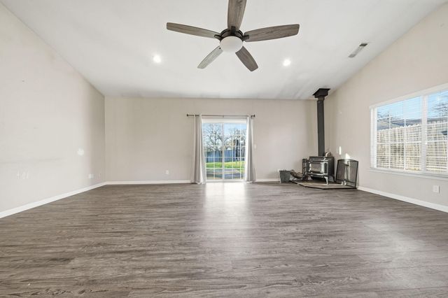 19795 Beegum Peak Place, Lake California, CA 96022