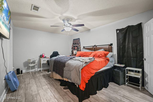 12433 Red Fox Drive, Gulfport, MS 39503